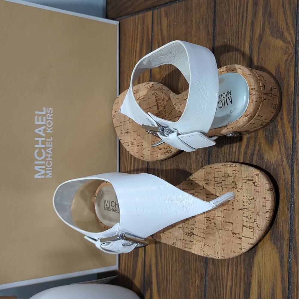 Michael kors London thong optic white sandal